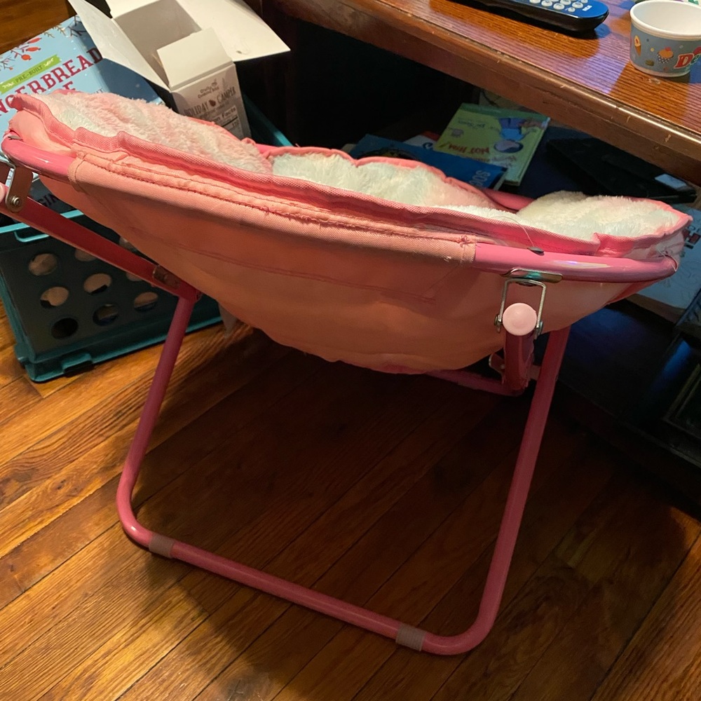 Fuzzy chair